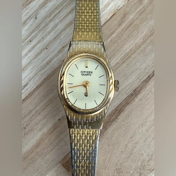 Citizen Ladies Watch Vintage Gold Tone Bracelet, Dial, Hands,  Markers Citizen | Accessories | Citizen Ladies Watch Rare Vintage  main image 3